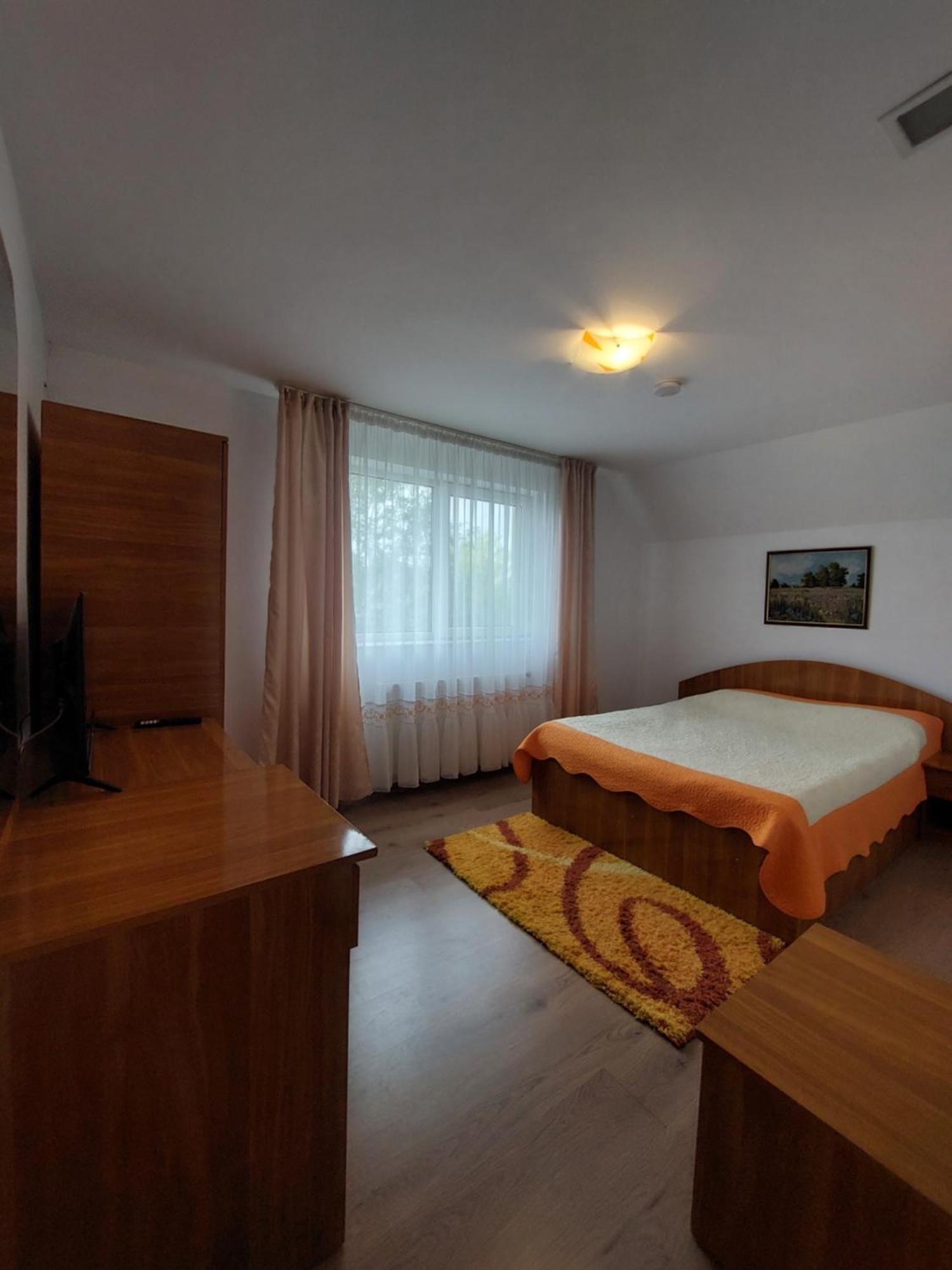 Hotel Steaua Nordului Târgu Neamț Esterno foto