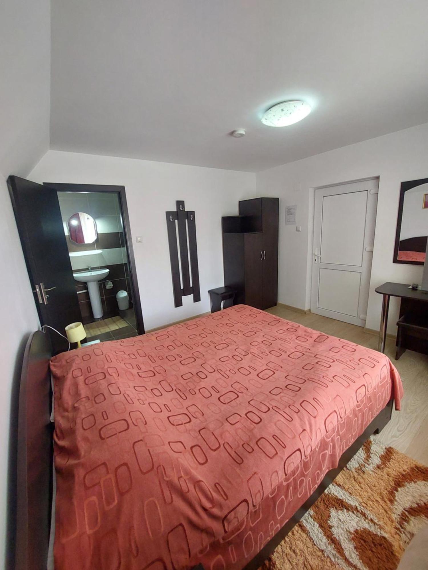 Hotel Steaua Nordului Târgu Neamț Esterno foto